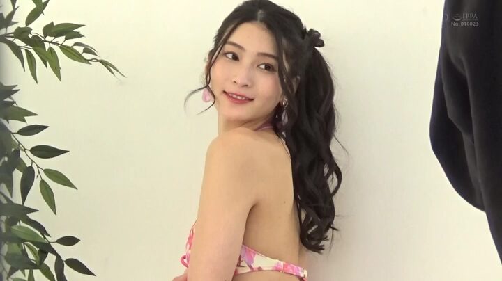 本庄鈴がアナル丸見えの状態でガニ股騎乗位してしまう【STARS-870】