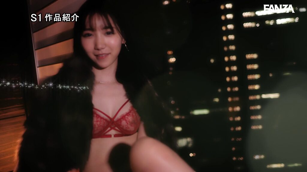 三田真鈴がプリ尻を鷲掴みにされイボアナルを丸見えに【SONE-392】