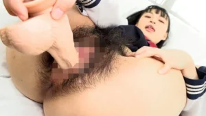 「剛毛おま○こ制服美少女 花音うらら」の作品紹介＆ヌキどころ1